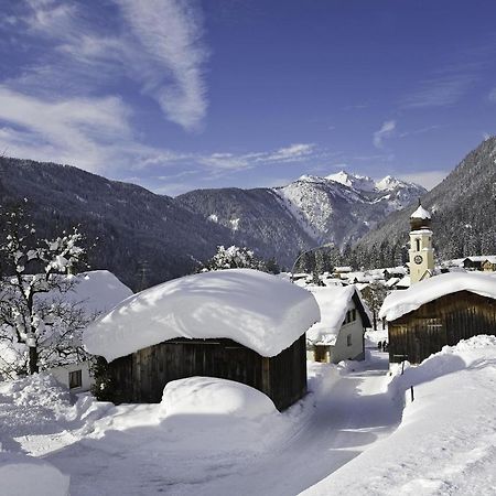 Haus Sonnenhof Apartment Wald am Arlberg Exterior photo